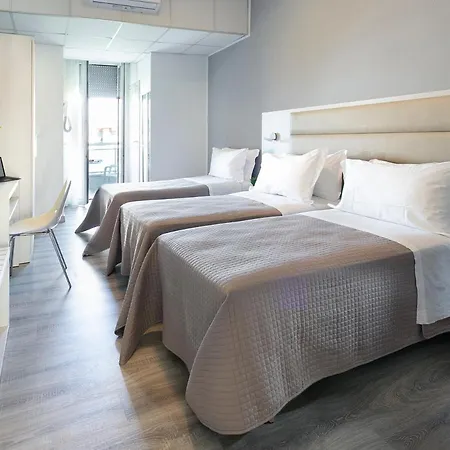 Zanarini In Centro A Hotell Riccione