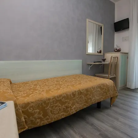Hotell Zanarini In Centro A