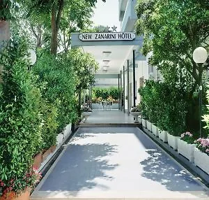 酒店 Zanarini In Centro A 3*