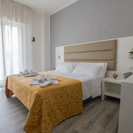 Zanarini Hotel 3*