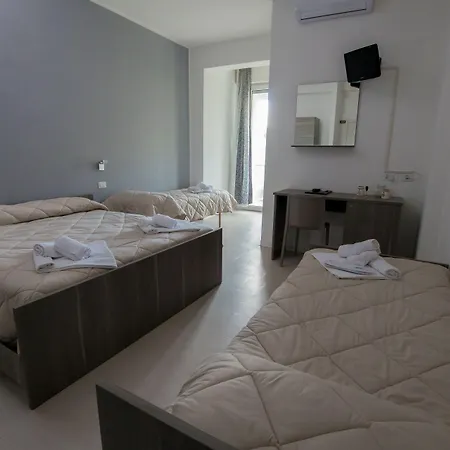 Szálloda Zanarini In Centro A 3*