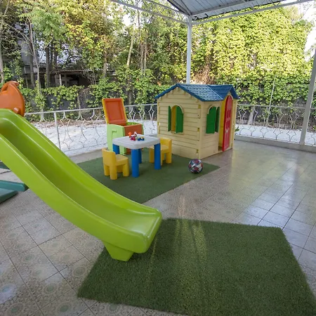 Hotel Zanarini In Centro A 3*