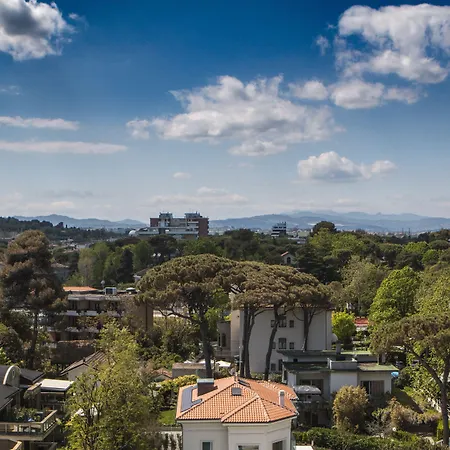 ホテル Zanarini In Centro A リッチョーネ