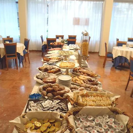 Zanarini In Centro A Otel 3*