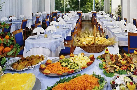 Zanarini In Centro A Ριτσιόνε