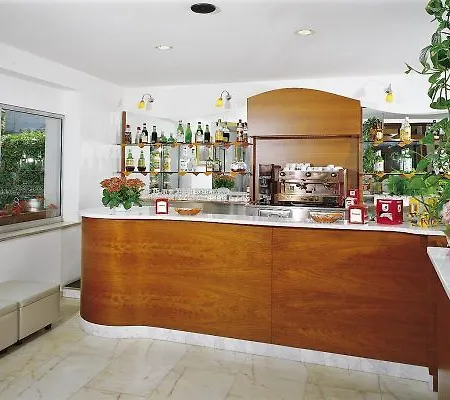 Zanarini In Centro A Otel