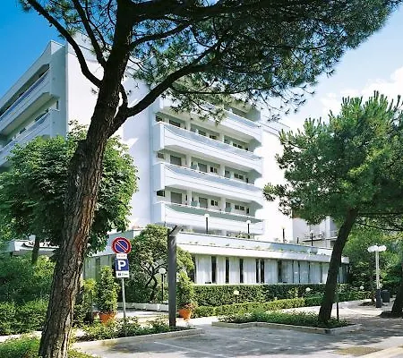 Zanarini In Centro A Szálloda