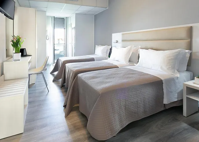 Zanarini In Centro A 호텔 리치오네