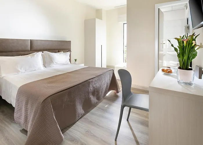 ホテル Zanarini In Centro A 3*