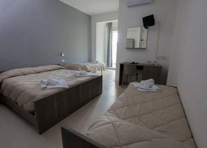 호텔 Zanarini In Centro A 3*