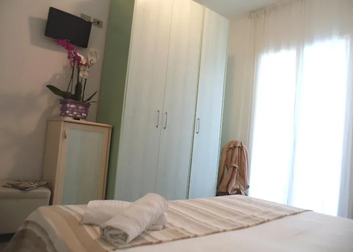 Zanarini In Centro A 3*