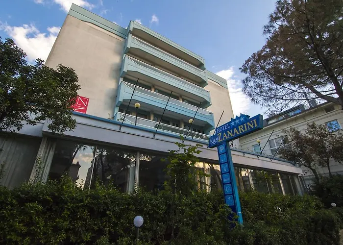 호텔 Zanarini In Centro A 리치오네