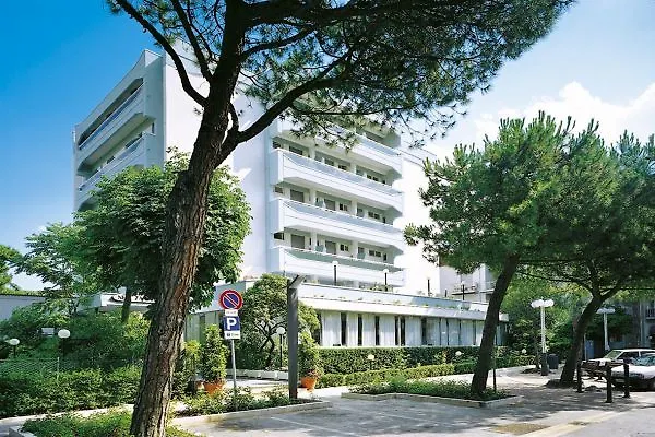 Zanarini In Centro A 호텔