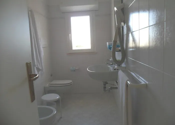 Zanarini In Centro A 3*